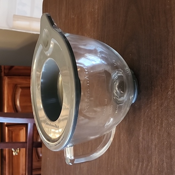 KitchenAid 6 quart glass mixer bowl - Picture 2 of 4